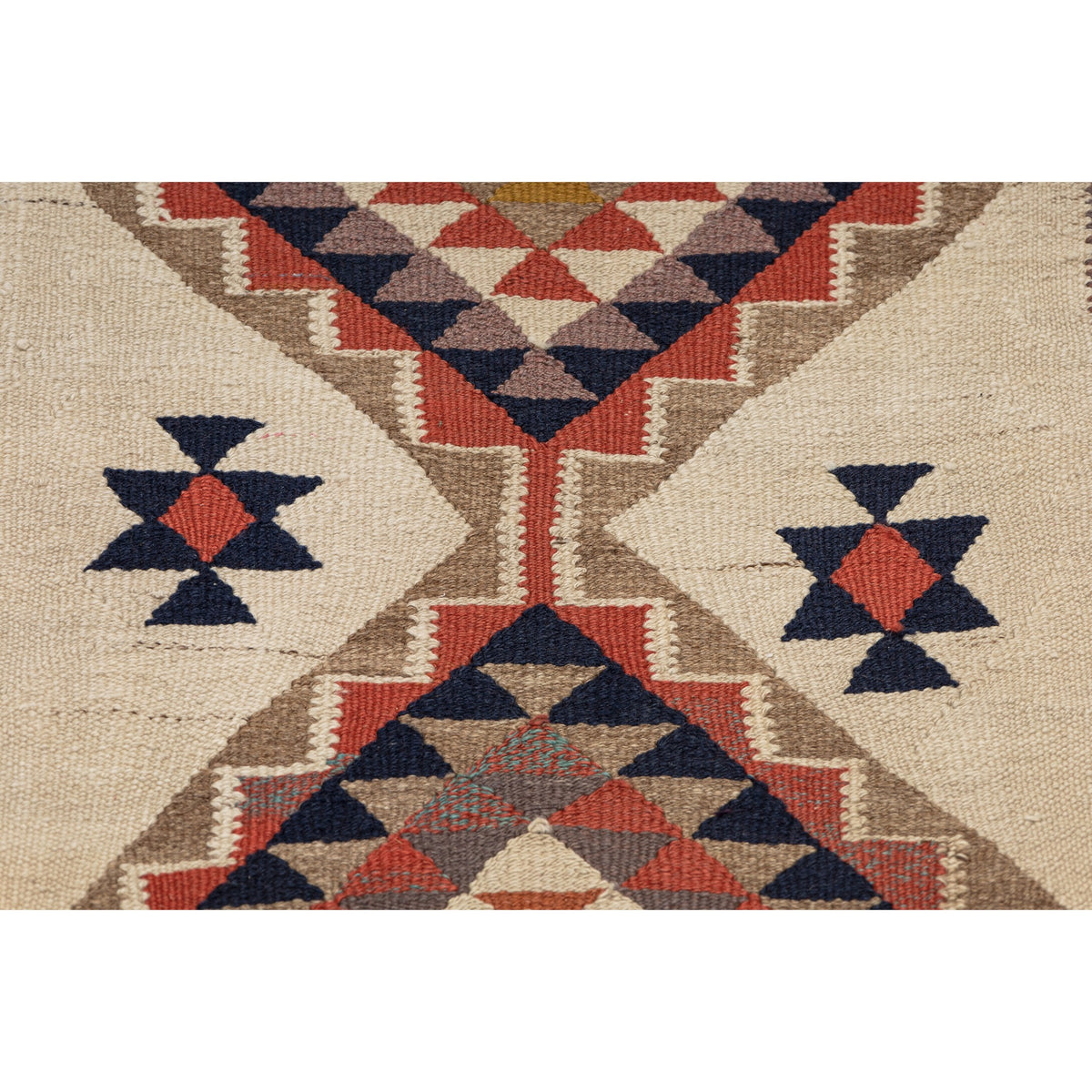 Mikayel - (2'11'' x 10'11'') Vintage Turkish Kilim