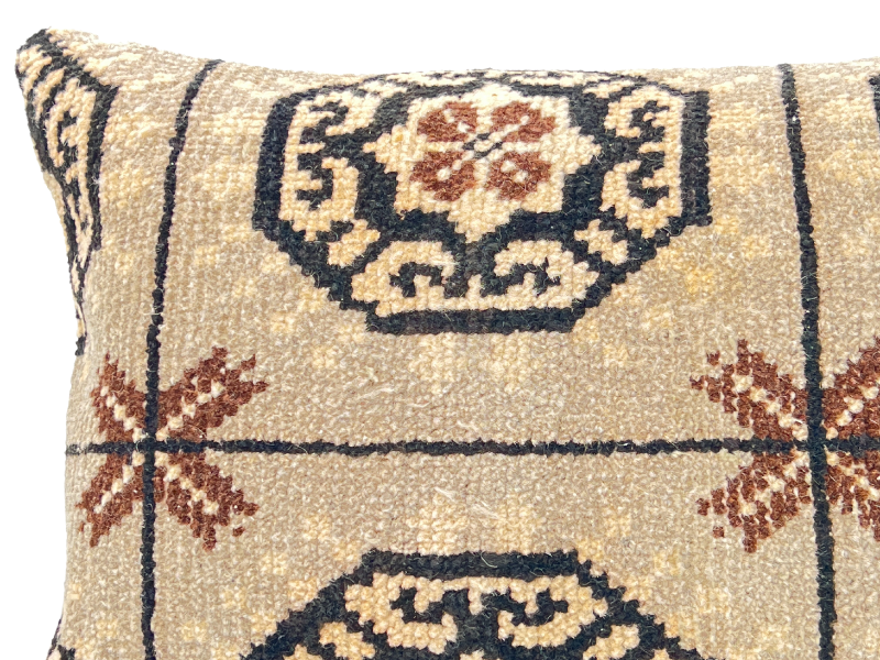 Decorative Rug Pillow Cover 16" x 24"