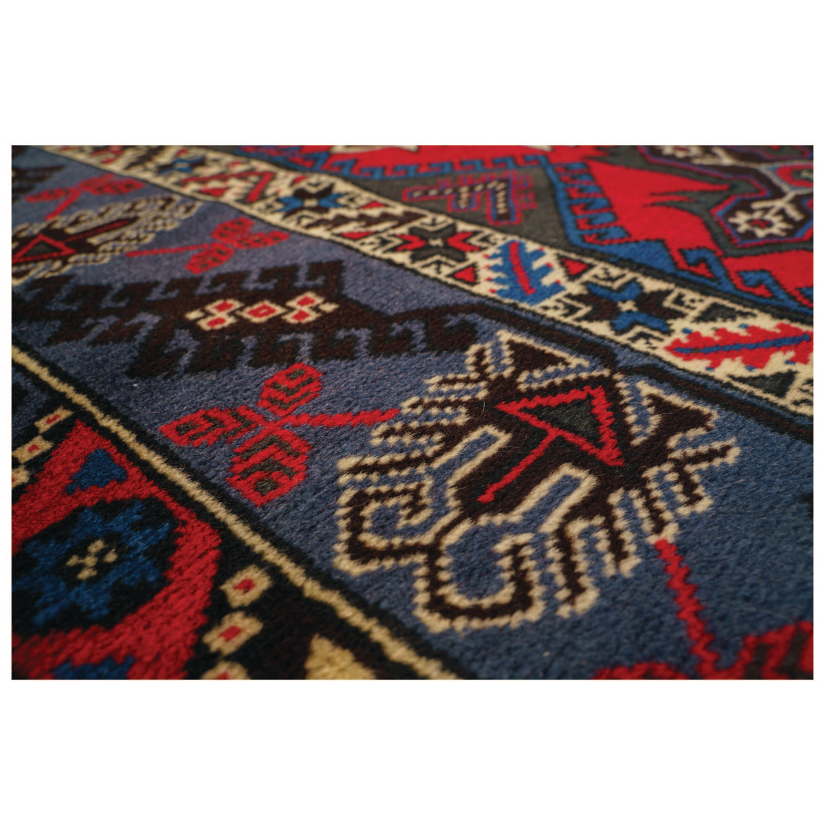 Kanlica - (3'10" x 6'1") Anatolian Turkish Rug