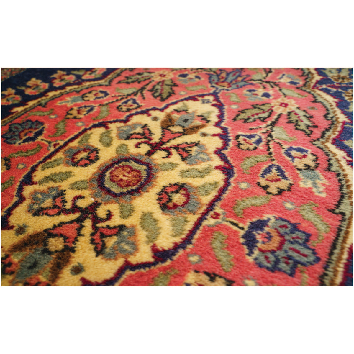 Ladique - (2'10" x 13'3") Anatolian Turkish Rug