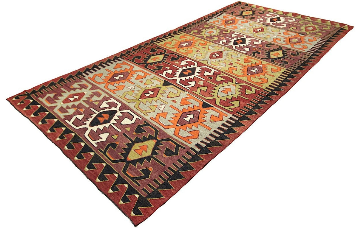 Bashkurt - (5'7" x 11'8") Vintage Turkish Kilim