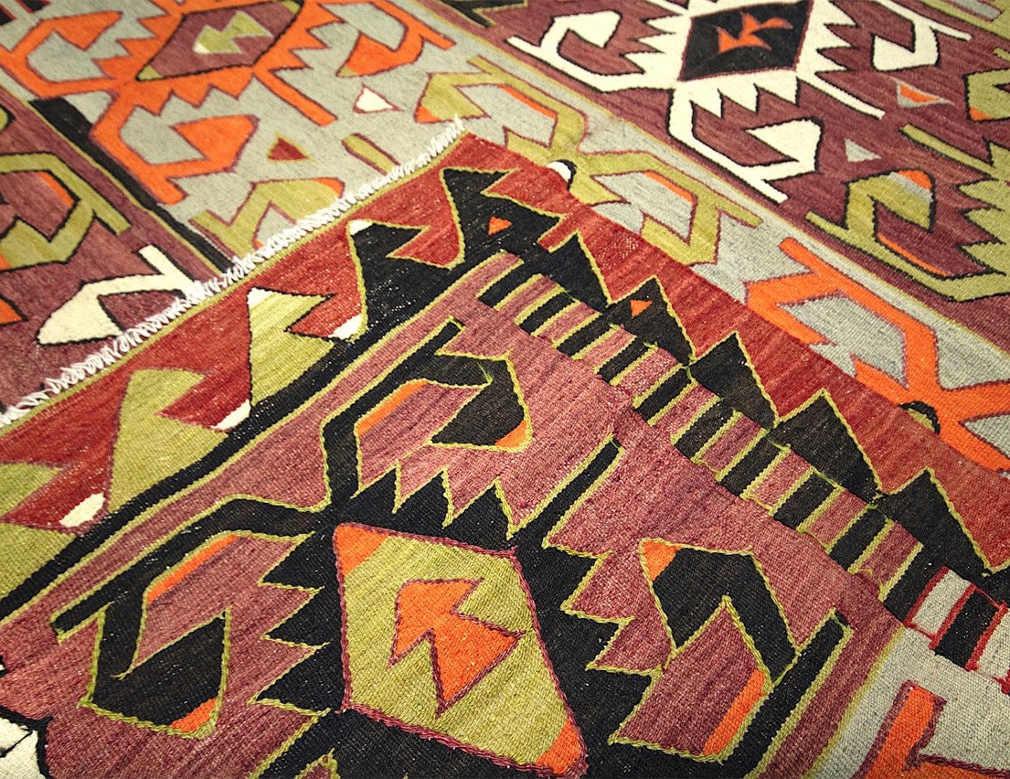 Bashkurt - (5'7" x 11'8") Vintage Turkish Kilim