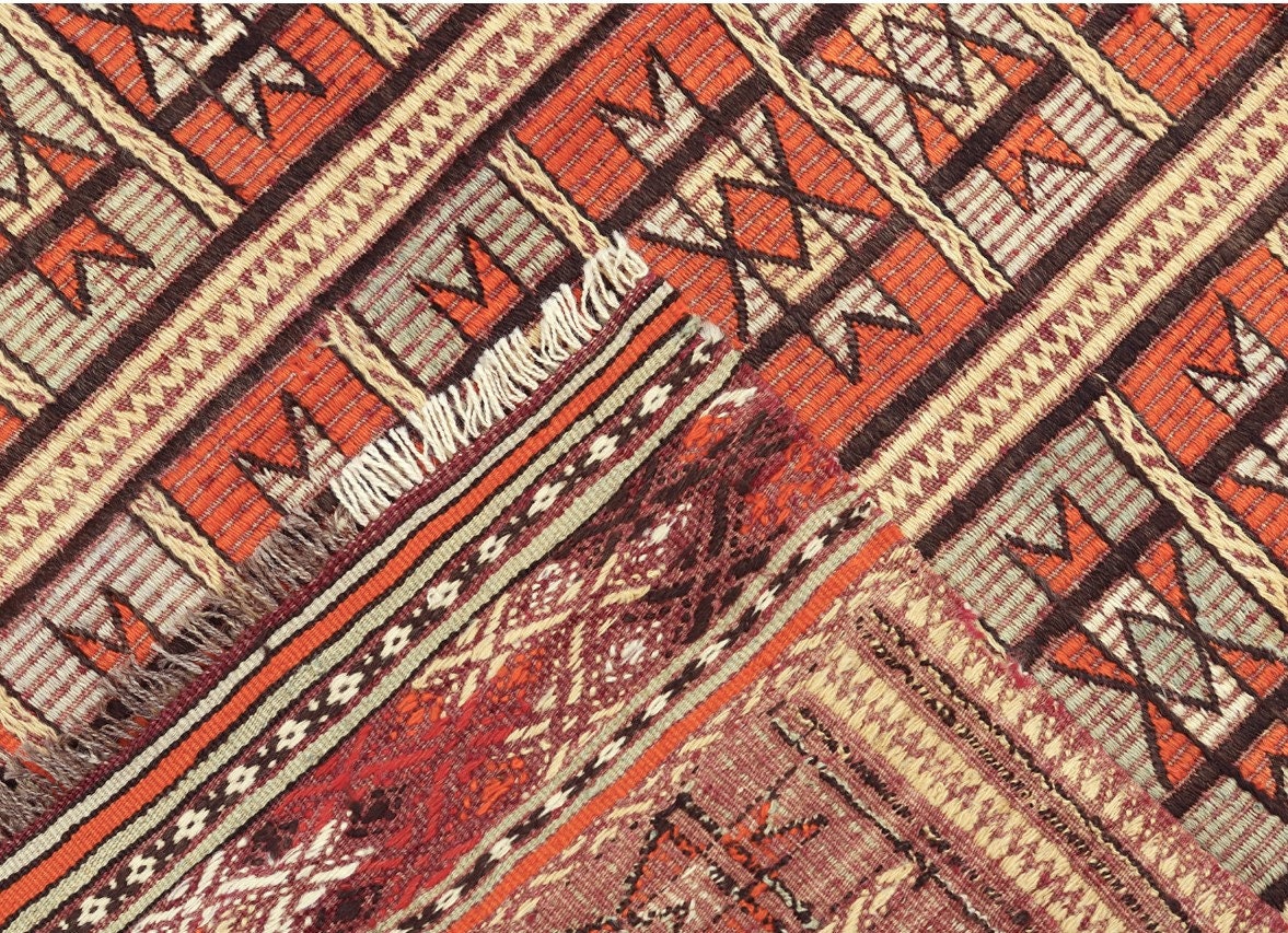 Bozyer - (3'8" x 5'1") Vintage Turkish Kilim