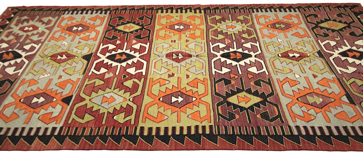 Bashkurt - (5'7" x 11'8") Vintage Turkish Kilim